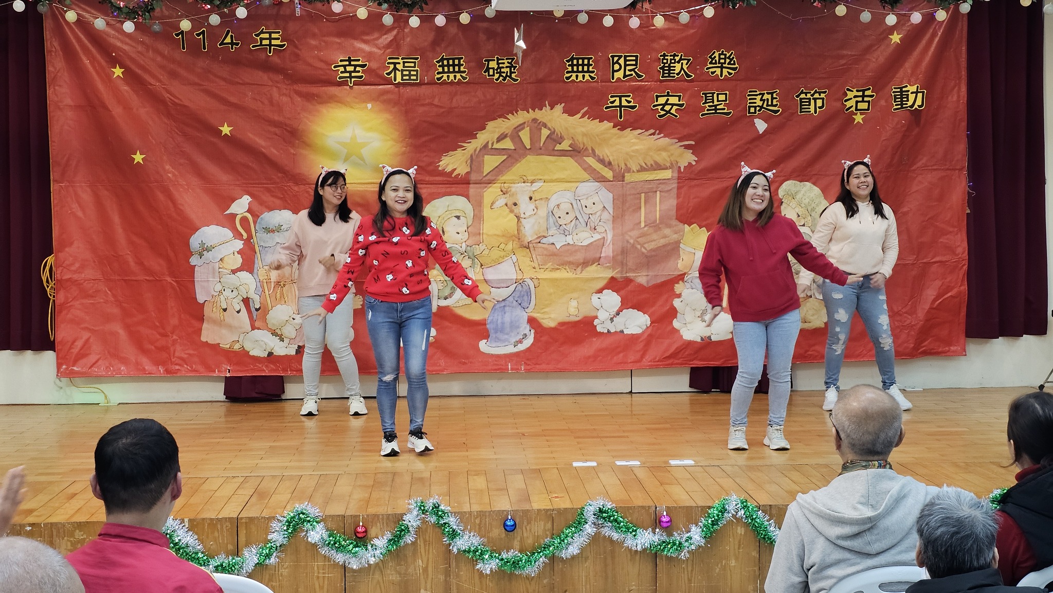 外籍教保員呈現活力舞蹈