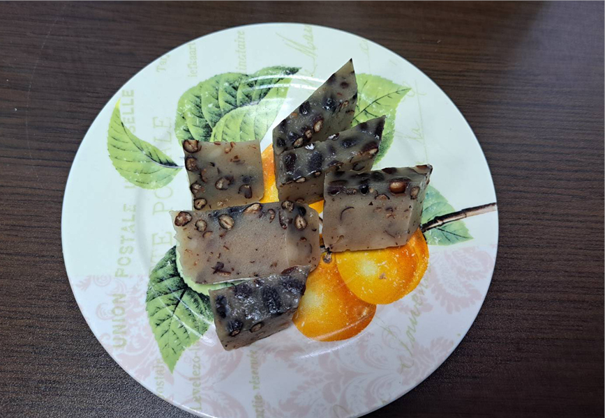 【20240218 吃甜甜，好過年💓】(標題圖檔)